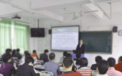 学校家长会开场主持词 学校家长会主持人开场白台词